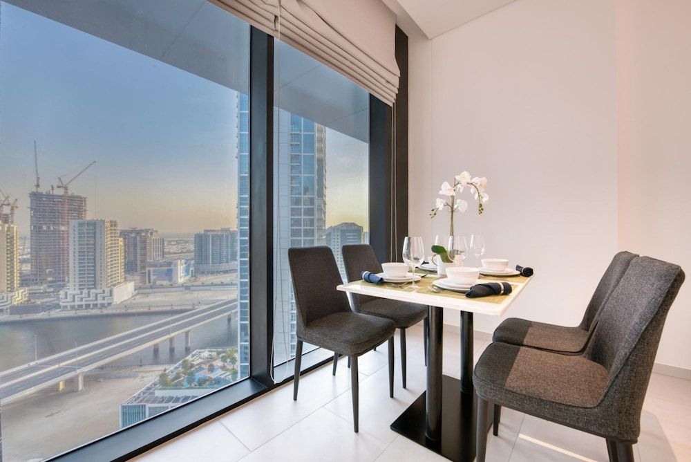 Stylish Studio w Dubai Canal Vw in Business Bay Studio 16