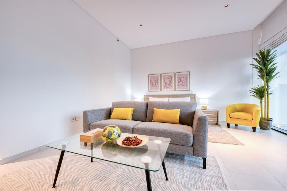 Stylish Studio w Dubai Canal Vw in Business Bay Studio 13