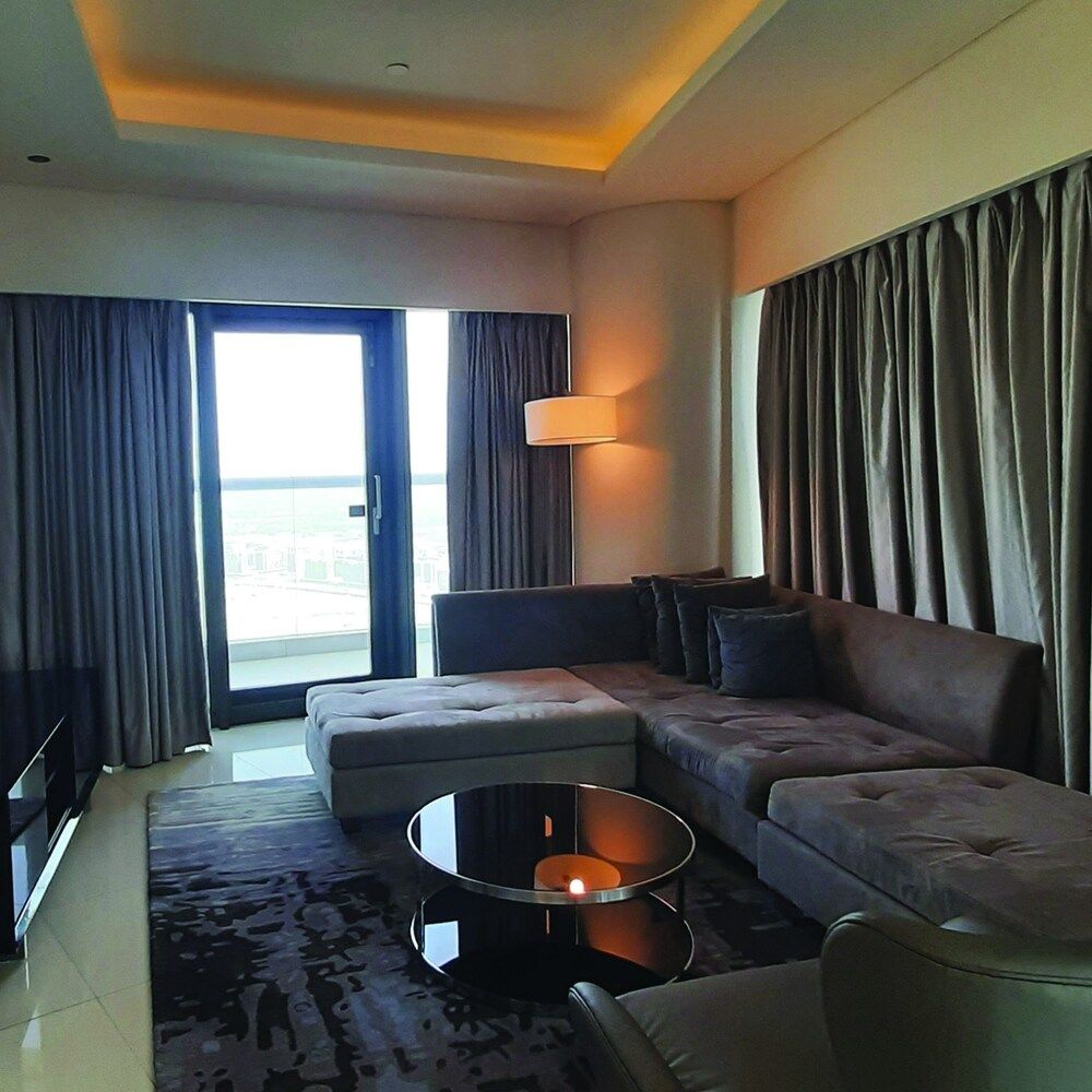 Quill Residence Three Bedroom Apartment with 5 Star Amenities Apartment 7