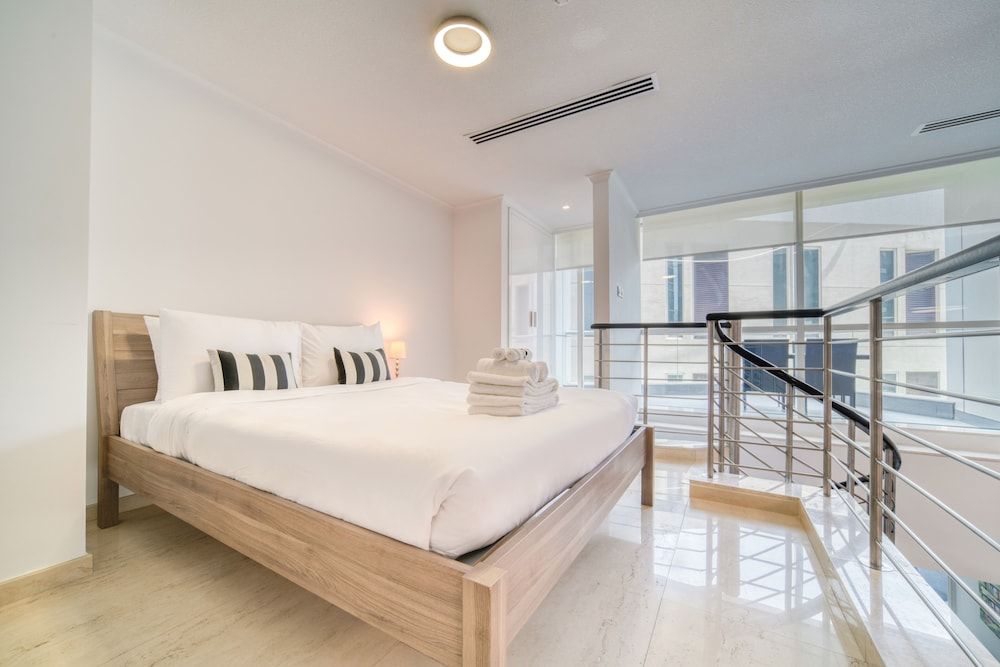 undefined Botanica Tower 4