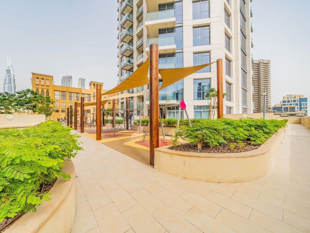 undefined Monty - Serene & Modern Apartment With Burj Khalifa View 2