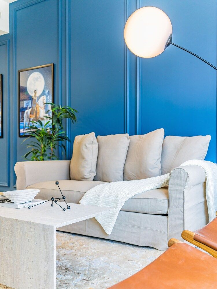 Monty - Serene & Modern Apartment With Burj Khalifa View Design Apartment 18