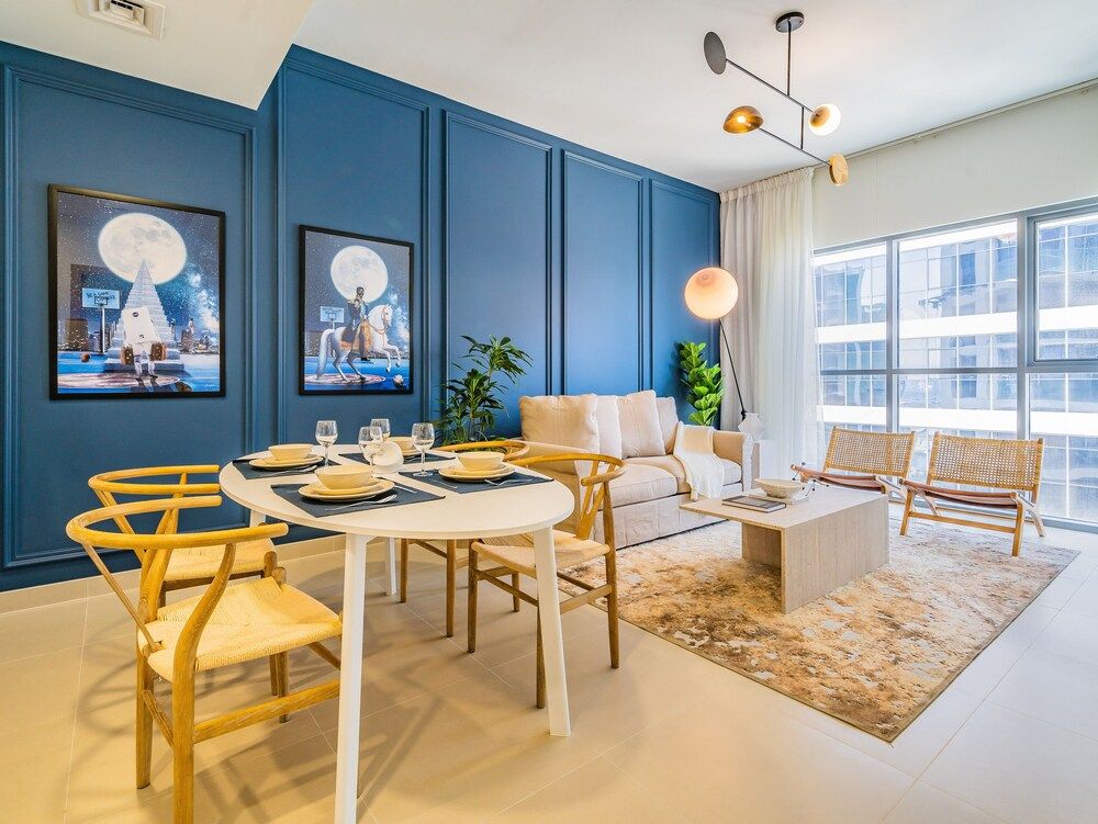 Monty - Serene & Modern Apartment With Burj Khalifa View Design Apartment 25