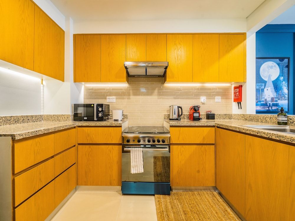 Monty - Serene & Modern Apartment With Burj Khalifa View Design Apartment 11