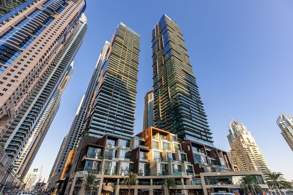 Maison Privee - Exclusive Apt w/ Striking Sea & Dubai Marina Vws