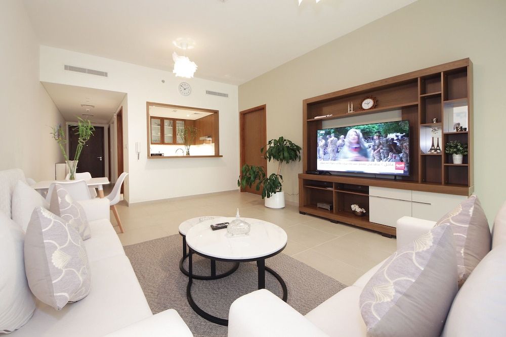 undefined Elegant 1 Bedroom in BLVD Heights 7