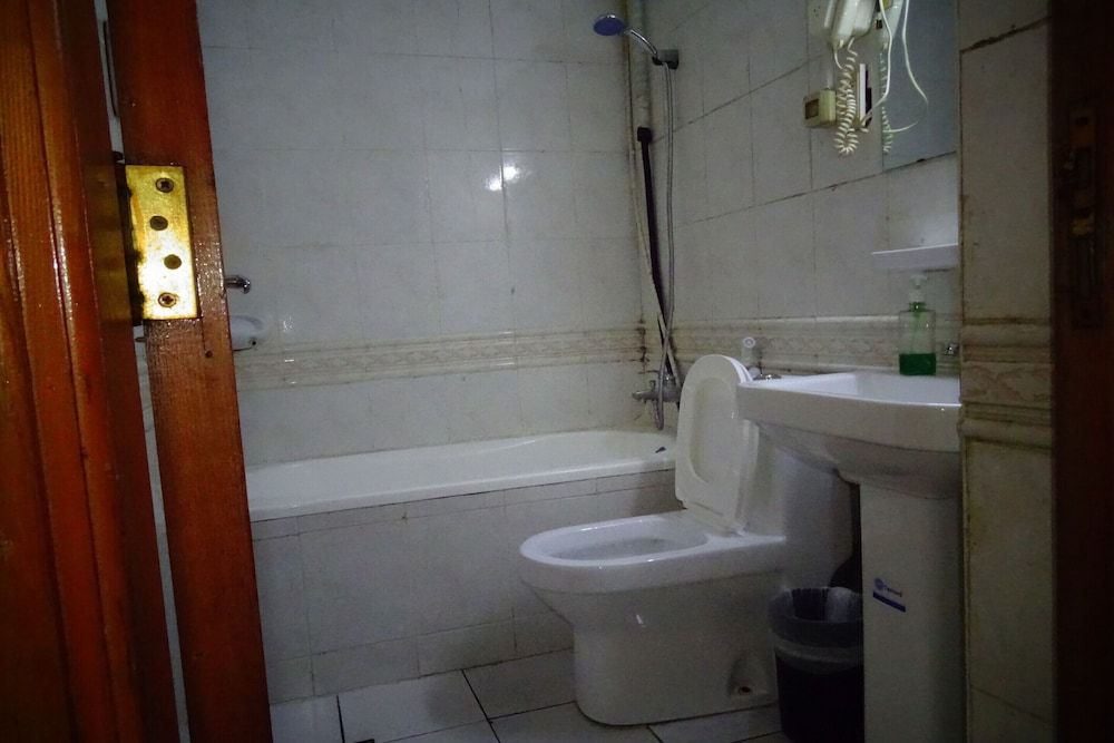 Super OYO 945 Dream Touch Hotel