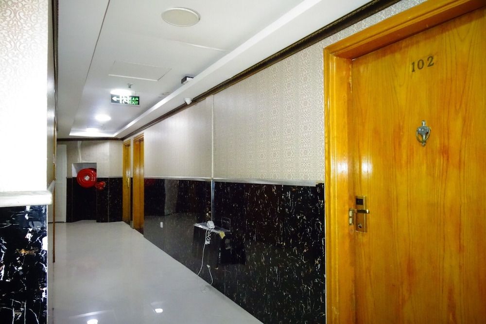 Super OYO 945 Dream Touch Hotel