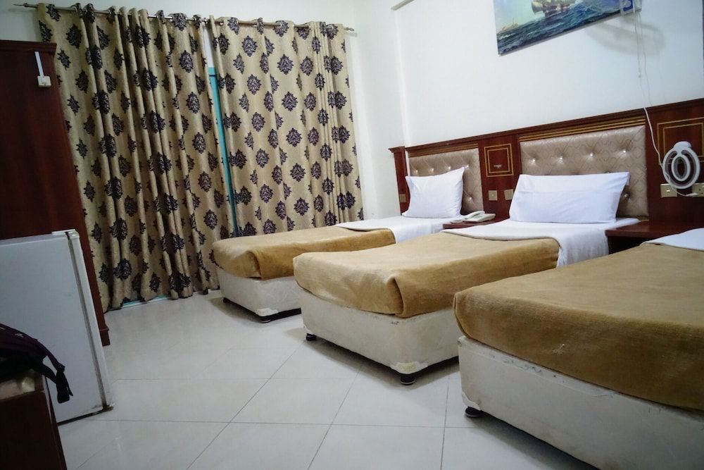 undefined Super OYO 945 Dream Touch Hotel 4