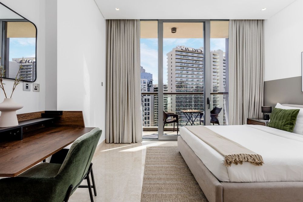 Maison Privee - Classy Urban Retreat w/ Amazing Dubai Canal Views Deluxe Apartment 12