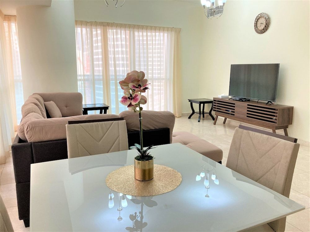 Luxury Business Bay Apartment With Balcony Apartment (1 Bedroom) 5