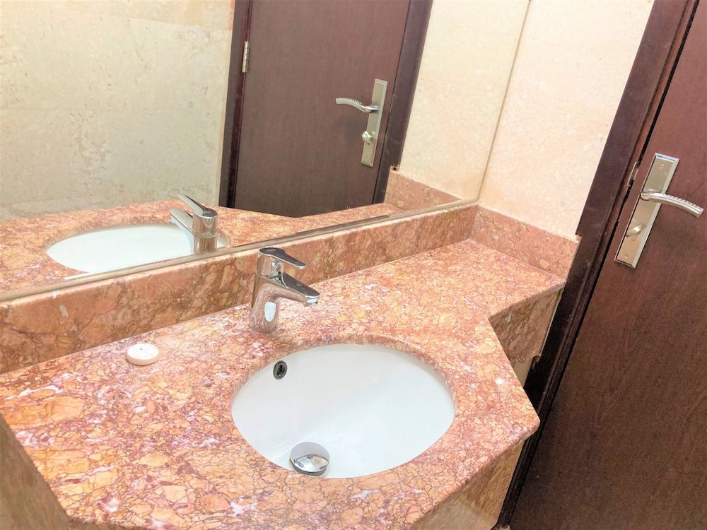 Luxury Business Bay Apartment With Balcony Apartment (1 Bedroom) 14