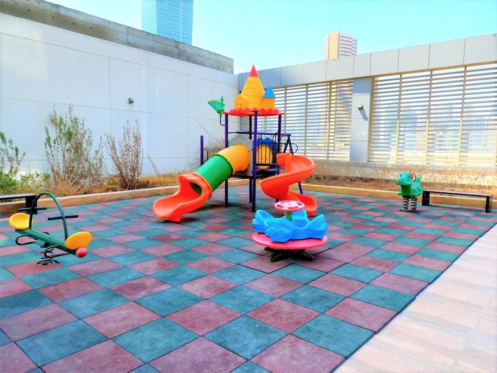 Luxury Business Bay Apartment With Balcony