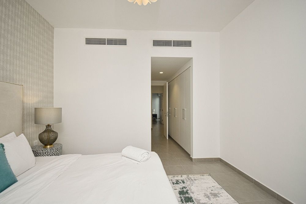 Elegant 3 BR Dubai South