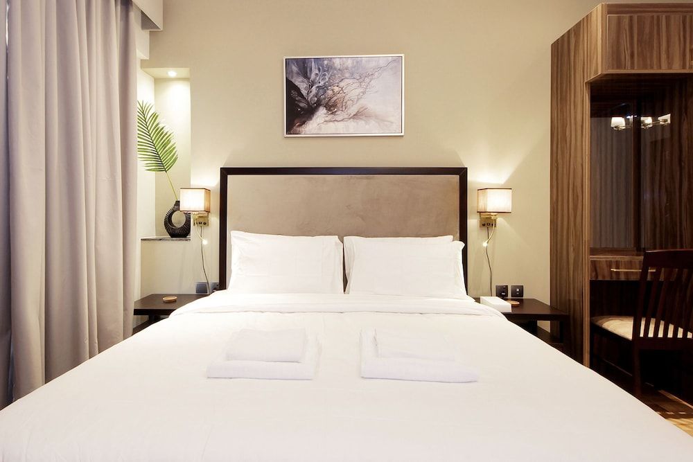 undefined Stunning 2 Bedroom in ELite Residences 1 2