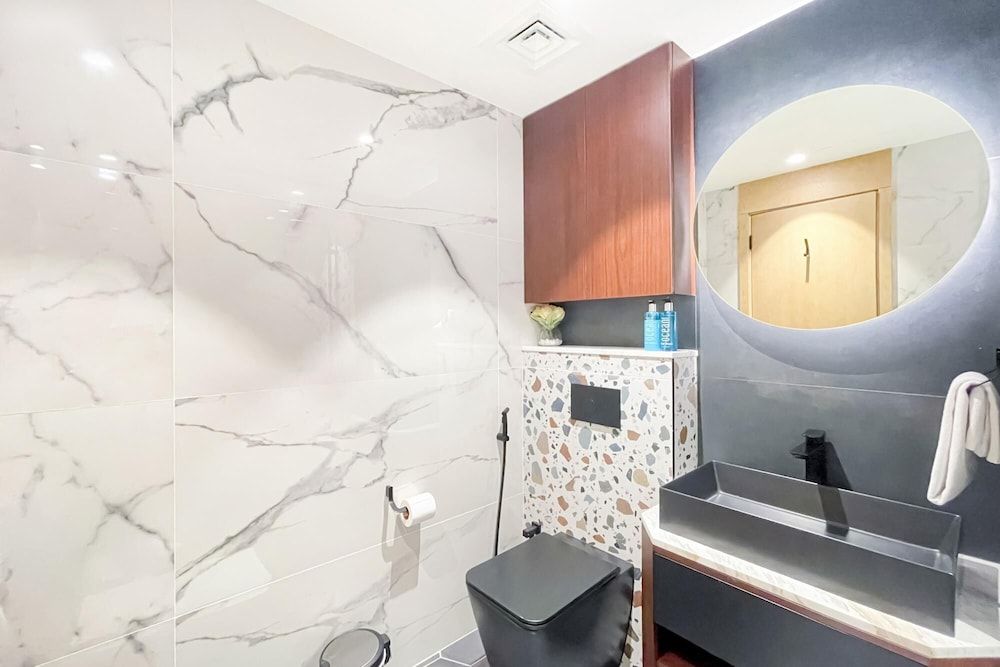 Luxurious 2 Bedroom Apartment Dubai Marina Apartment 10