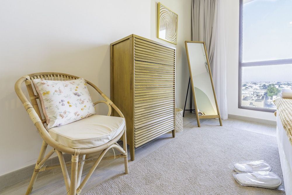 undefined Monty - Beach Life Boho 1BR with Burj Al Arab View 6