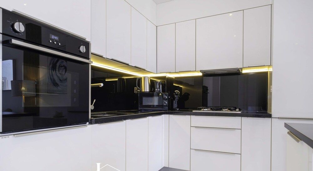 undefined LUX The Pad Executive Suite 2 5