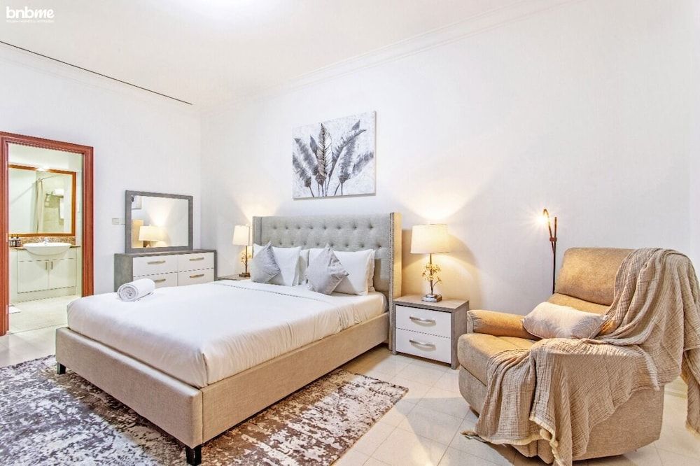 Pvt Jacuzzi Tub Groundfloor 2 Bed Bnbme Homes Apartment 11