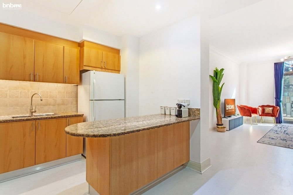 undefined Pvt Jacuzzi Tub Groundfloor 2 Bed Bnbme Homes 7