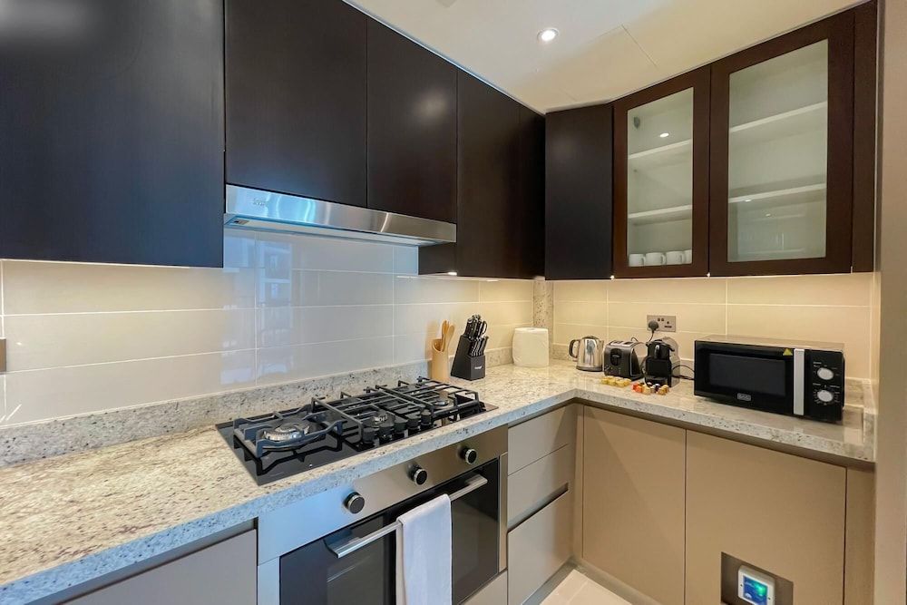 undefined Luxury Skyscraper in the Heart of DT 5