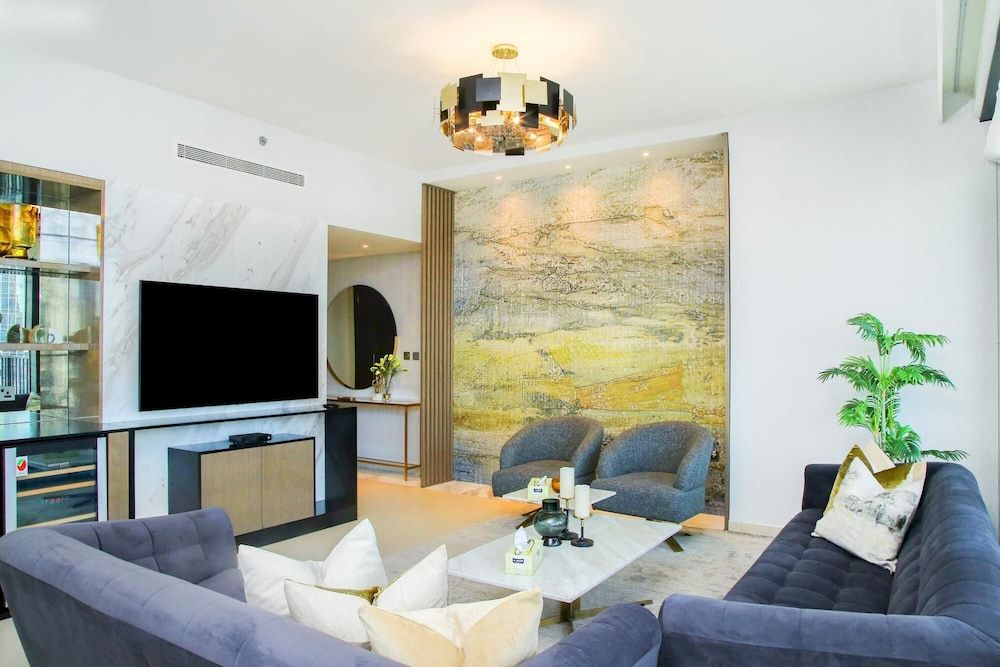 Luxury Skyscraper in the Heart of DT Apartment 24