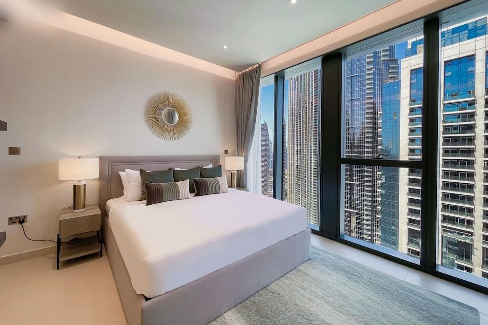 undefined Luxury Skyscraper in the Heart of DT 9