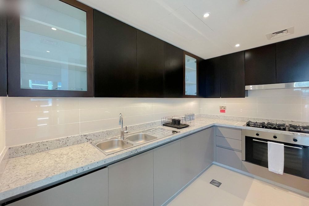 undefined Luxury Skyscraper in the Heart of DT 3