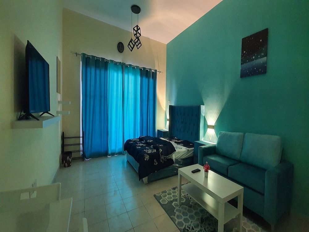 undefined Stunning Furnished Studio Apartment in the Heart of Dubai 8
