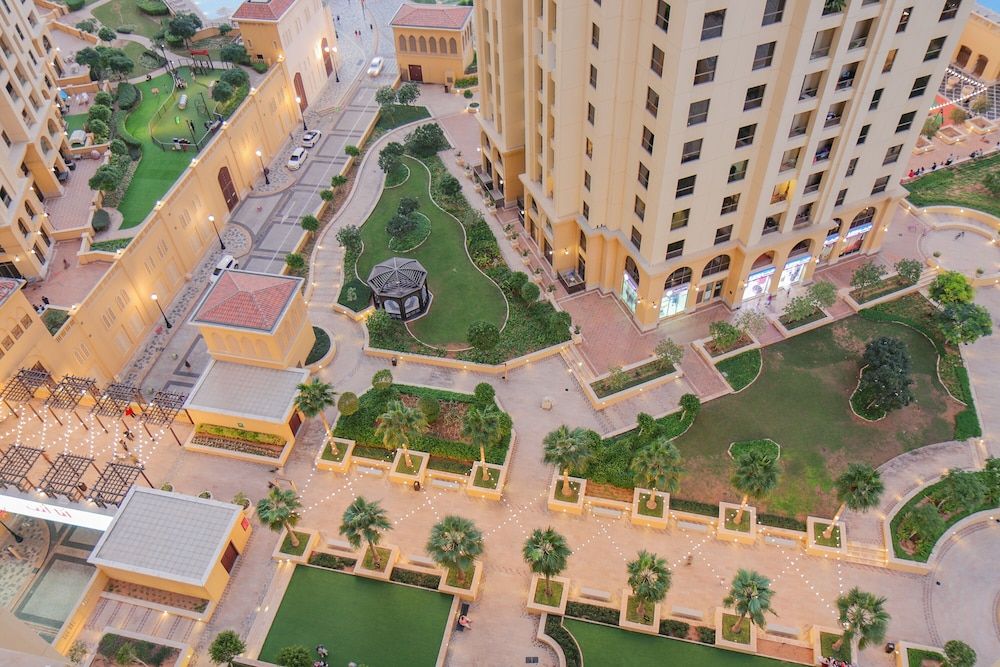 undefined Spacious 1 Bedroom Apartment in Murjan 1 3