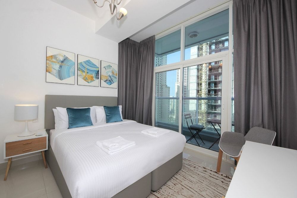 undefined 1 Bedroom Apartment in Continental Tower
