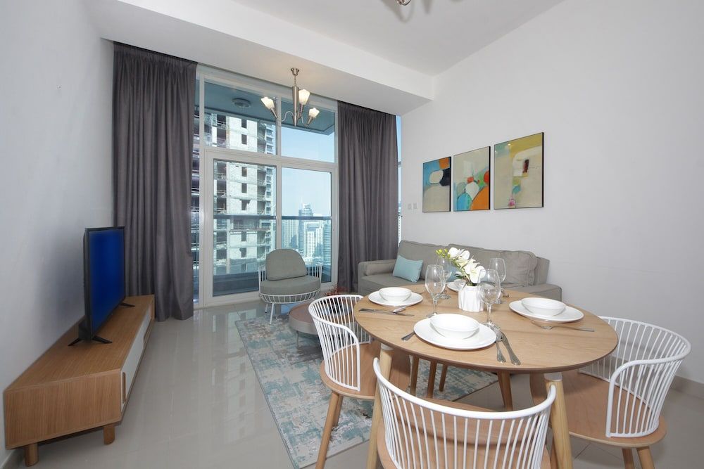 undefined 1 Bedroom Apartment in Continental Tower 10