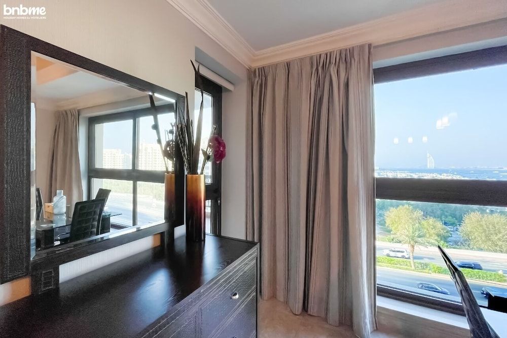 Beach Pool Fairmont Residences Apartment 11