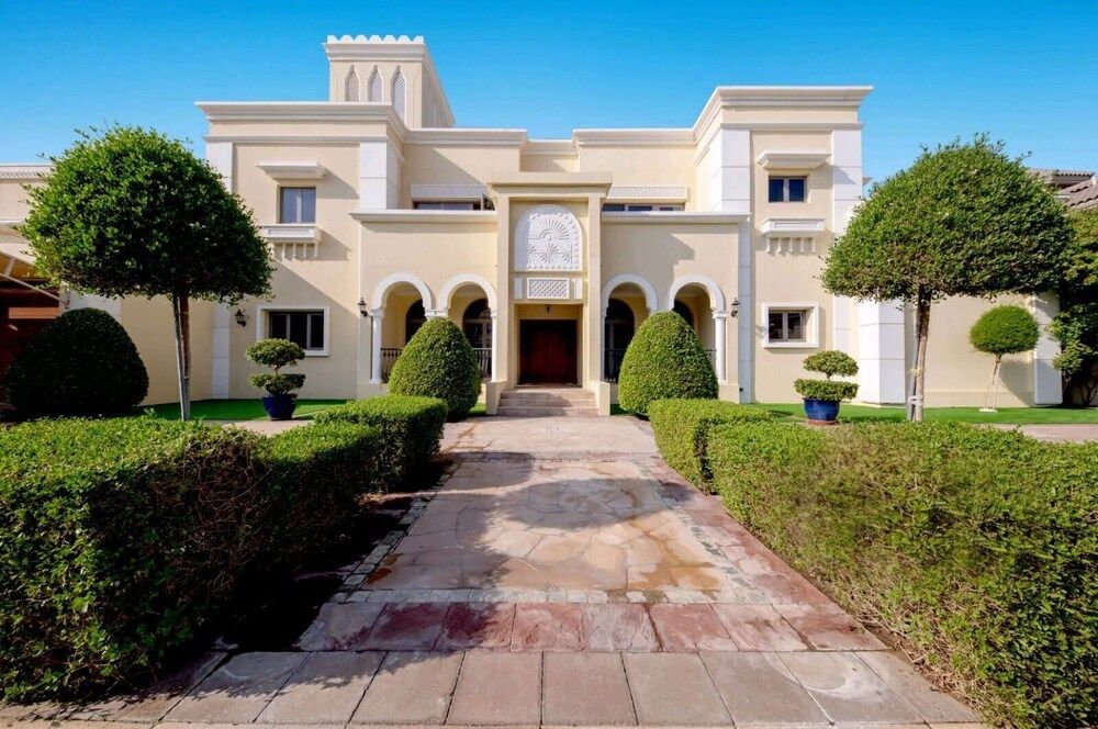 undefined Beautiful 7 Bedrooms Villa A10