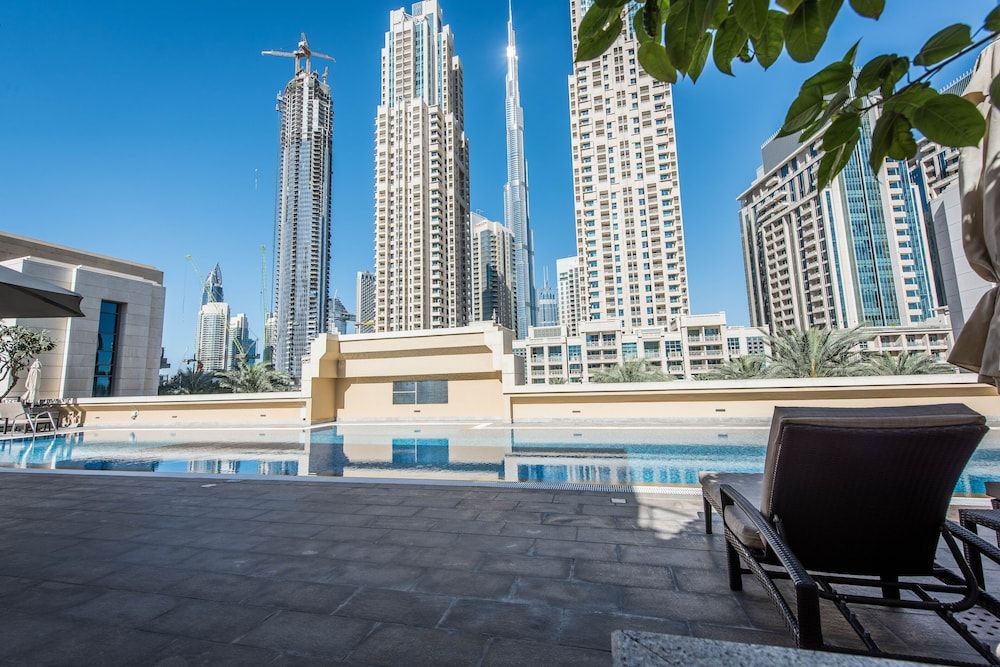 undefined Elegant Stylish Studio in Downtown Bnbme Homes 10