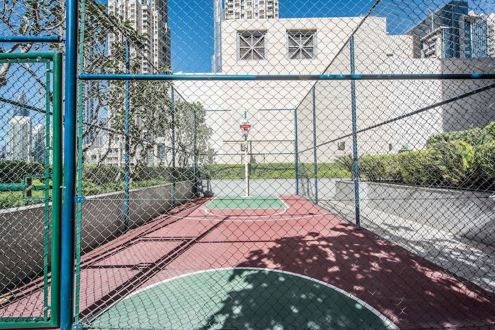 undefined Elegant Stylish Studio in Downtown Bnbme Homes 8