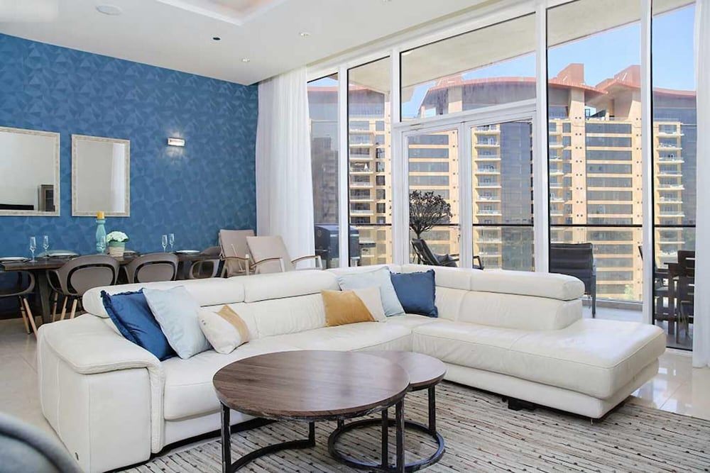 undefined Lux 1 BR Pvt Beach Palm by Bnbme Homes