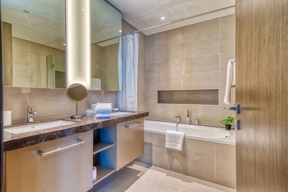 Incredible Views From This Classy Apt With Terrace Design Apartment 38