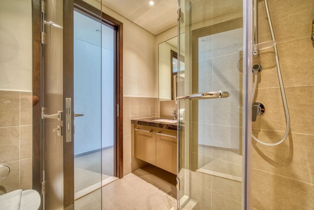 Incredible Views From This Classy Apt With Terrace Design Apartment 40