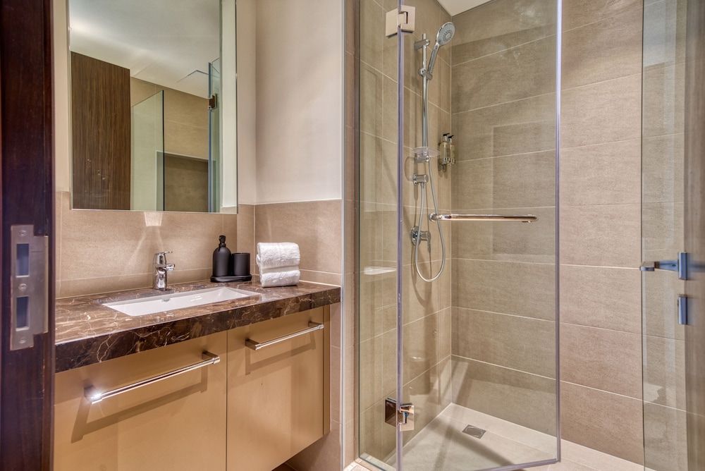 Incredible Views From This Classy Apt With Terrace Design Apartment 39