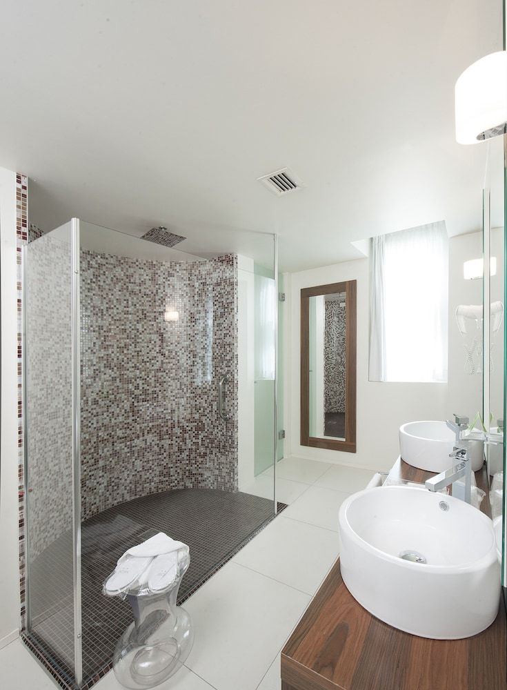 MO.OM Hotel Superior Suite 3