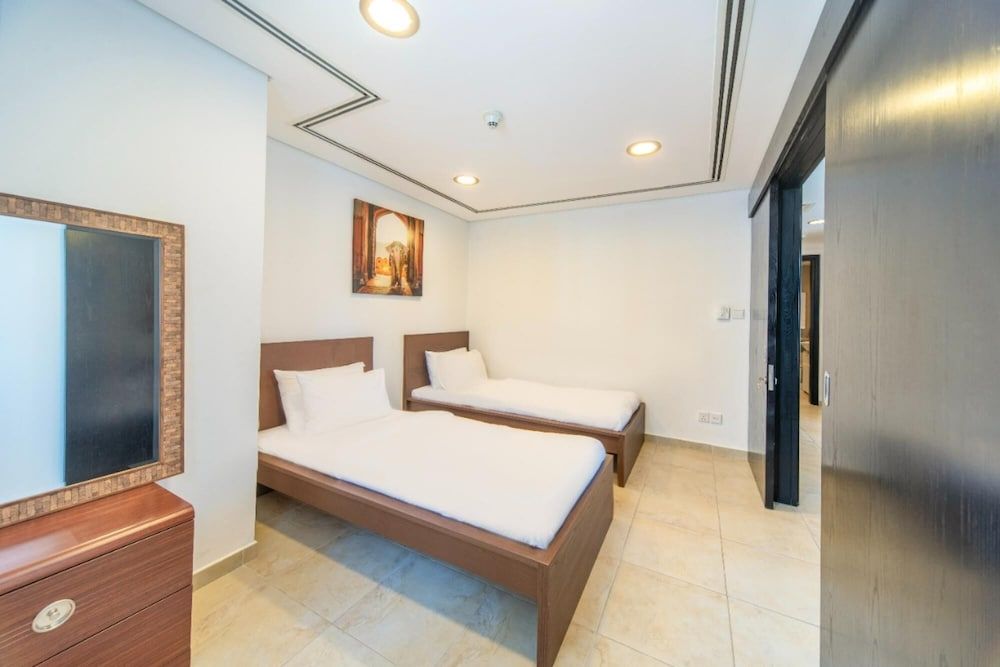 undefined Cozy Modern JLT Flat Next to Metro 9