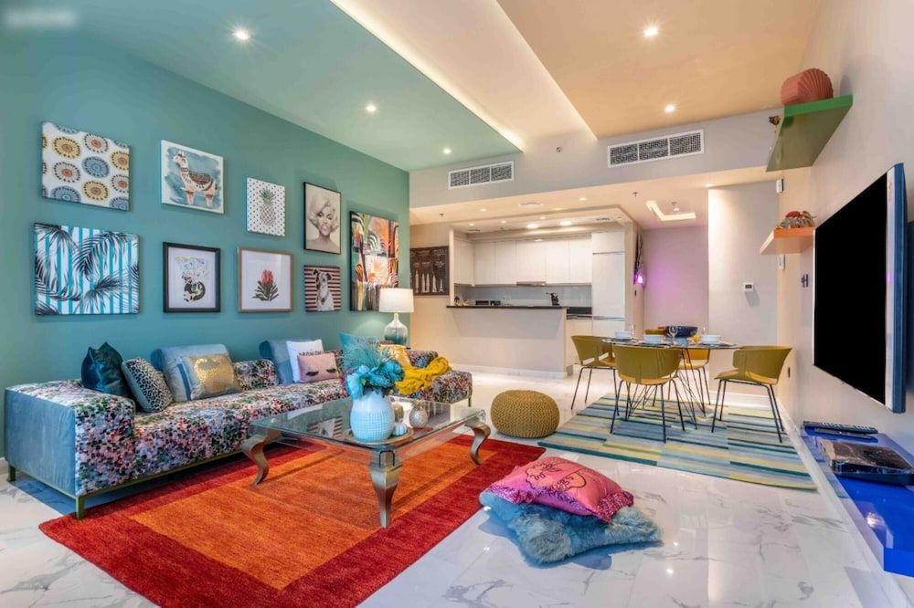 undefined Lux 2B Apt Dubai Canal Water View