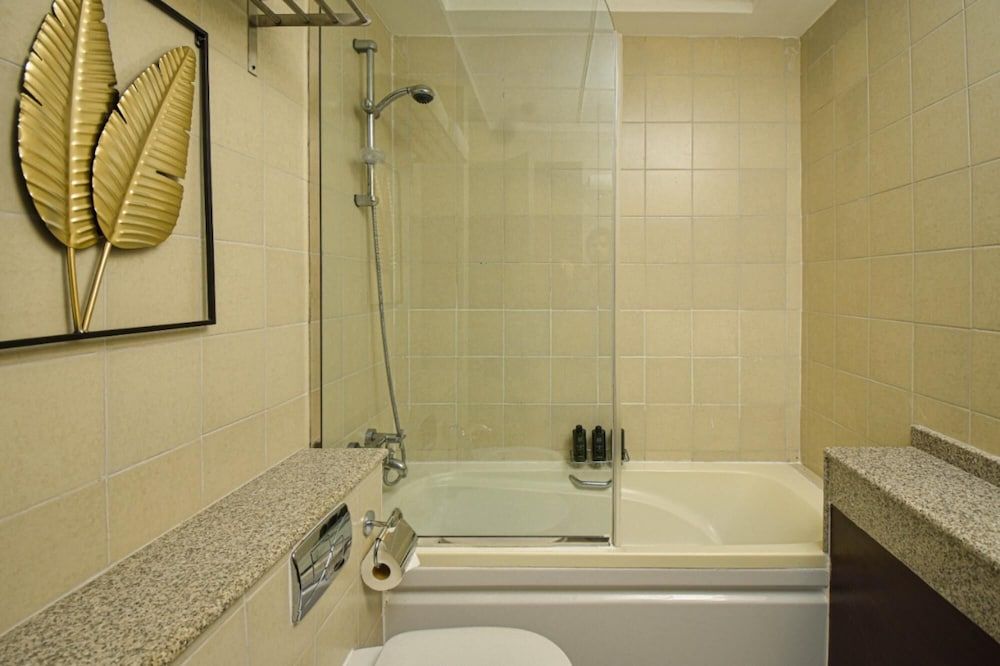 undefined Experience Luxurious Sky High Marina Living 8