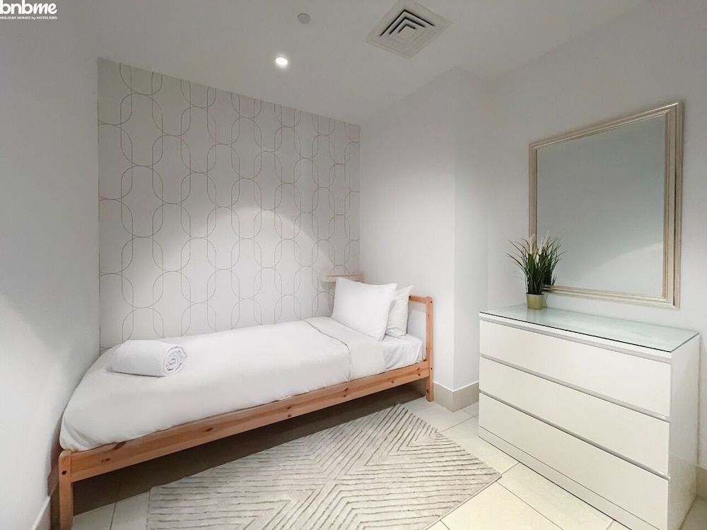 Lux 2B in Oldtown in of DT by Bnbme Homes Apartment 3