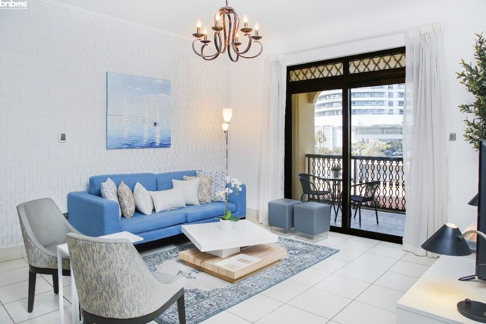 Lux 2B in Oldtown in of DT by Bnbme Homes Apartment 13