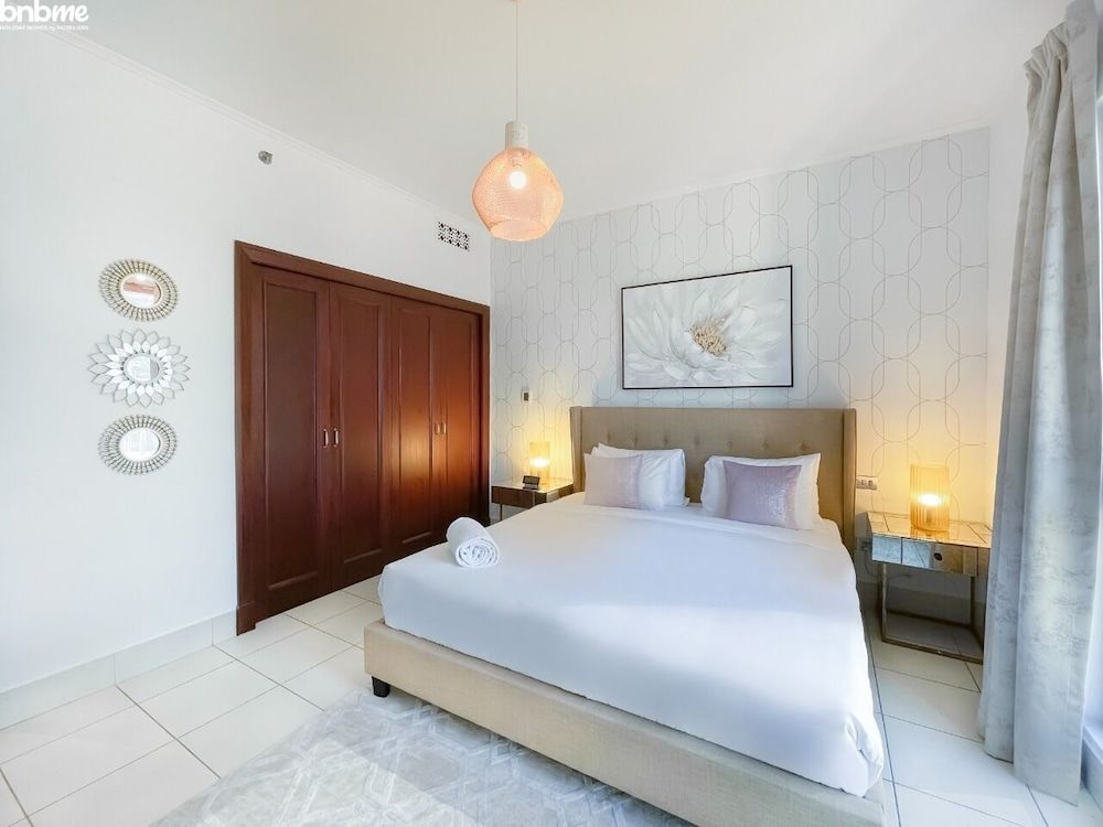 Lux 2B in Oldtown in of DT by Bnbme Homes Apartment 4