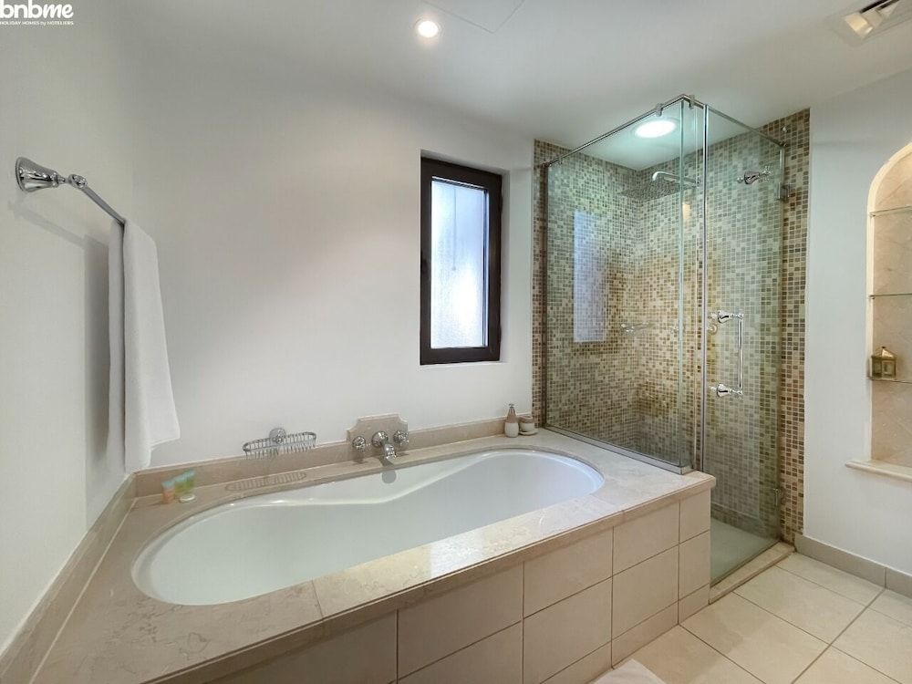 Lux 2B in Oldtown in of DT by Bnbme Homes Apartment 12