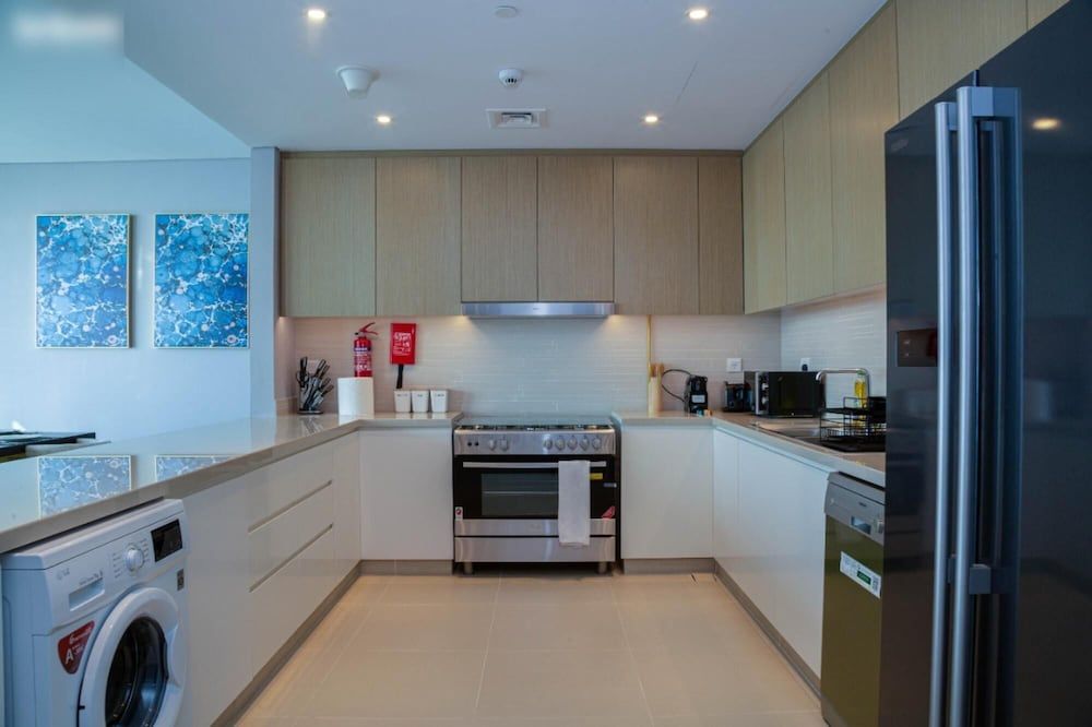 undefined Luxe High Floor Full Seaview 9