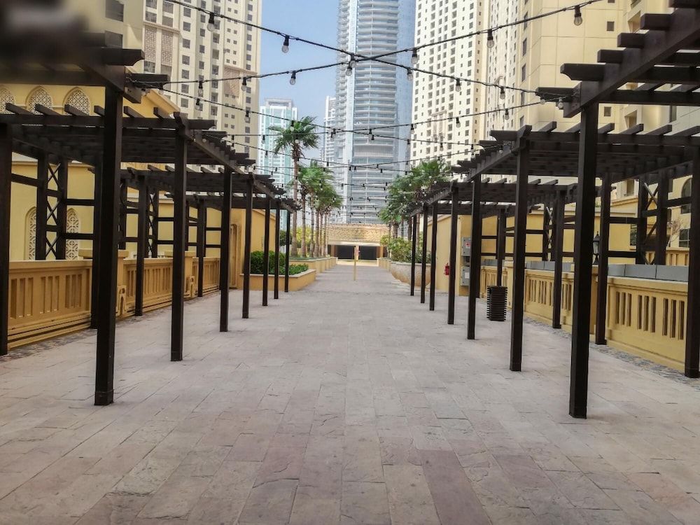 JBR Beach Front 4 Bed High Floor Apartment 32